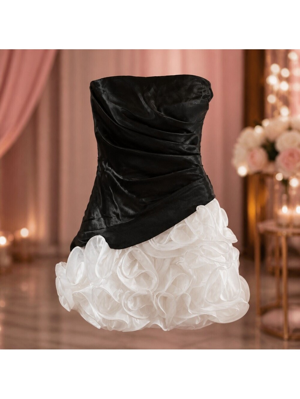Homecoming Onyx Vintage Y2K Black White Strapless Rosette Mini Dress Sz 4 4061